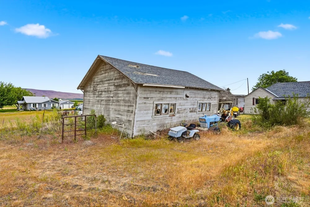 1580 Cottonwood Road Yakima, WA 98908