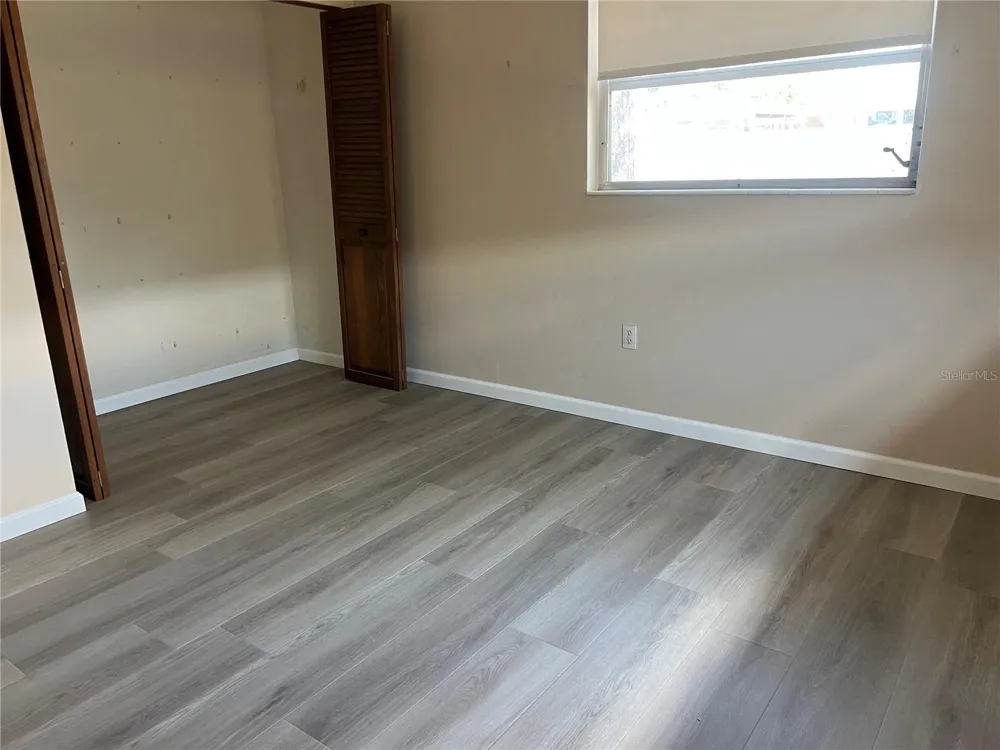 321 ALBA STREET E Venice, FL 34285