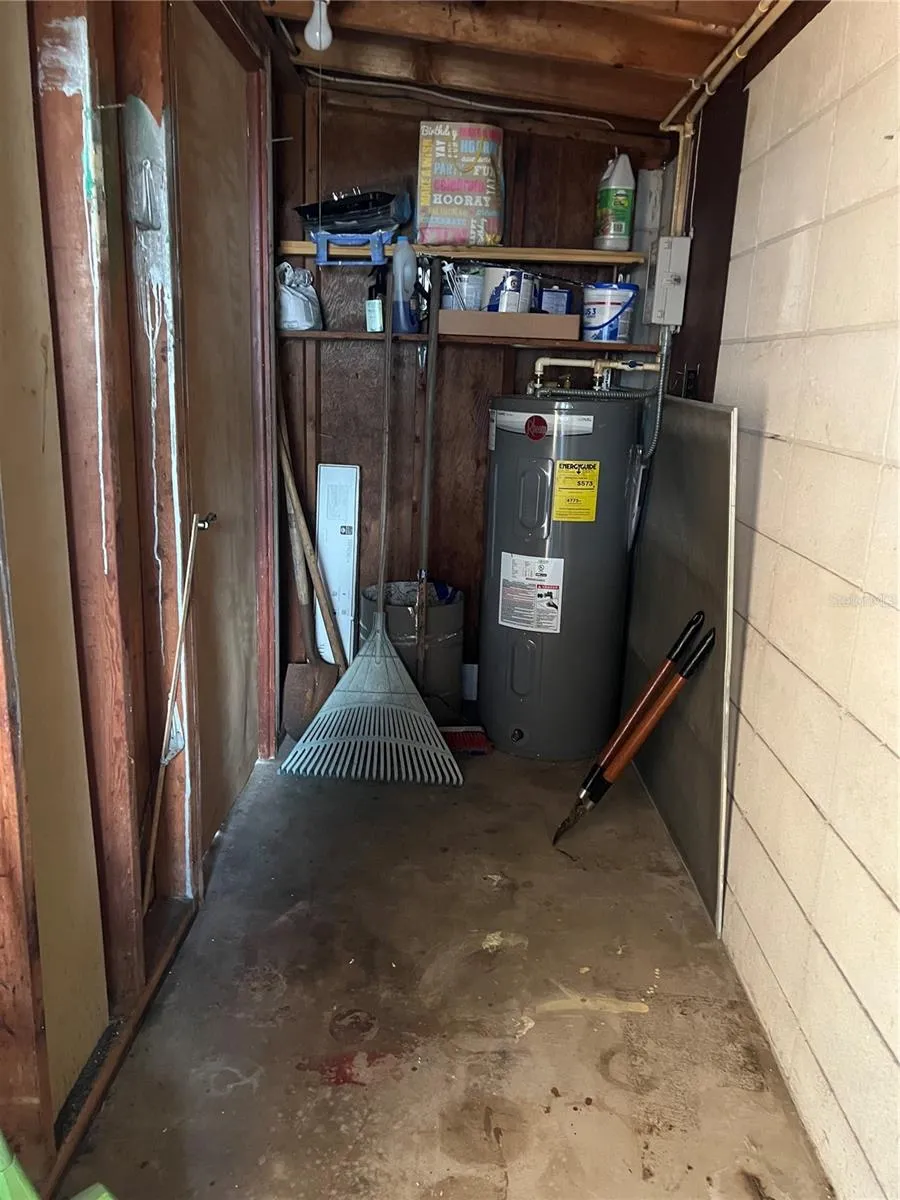 321 ALBA STREET E Venice, FL 34285