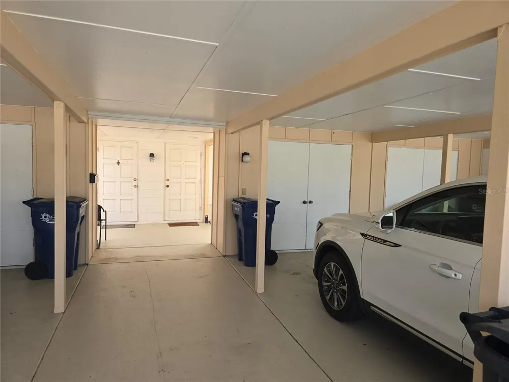 5064 LIVE OAK CIR #5064 Bradenton, FL 34207