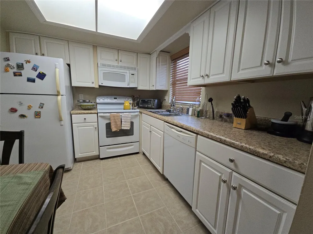 5064 LIVE OAK CIR #5064 Bradenton, FL 34207