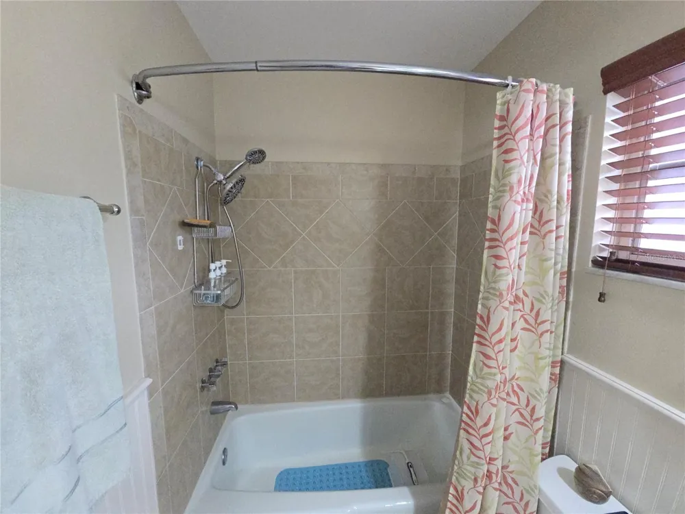 5064 LIVE OAK CIR #5064 Bradenton, FL 34207
