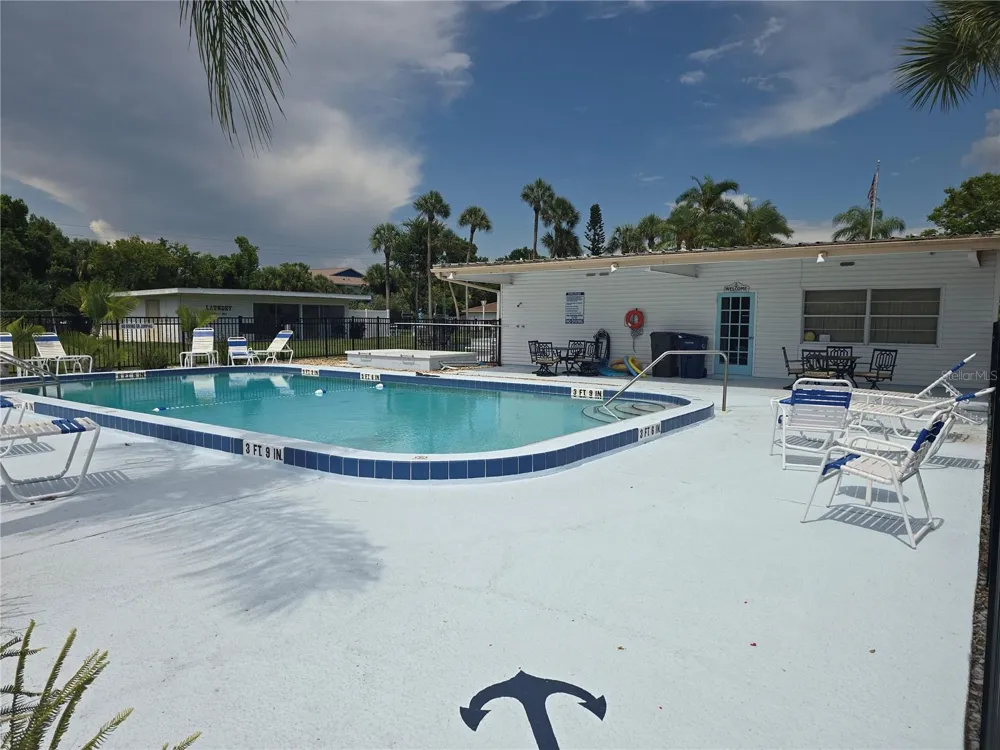 5064 LIVE OAK CIR #5064 Bradenton, FL 34207
