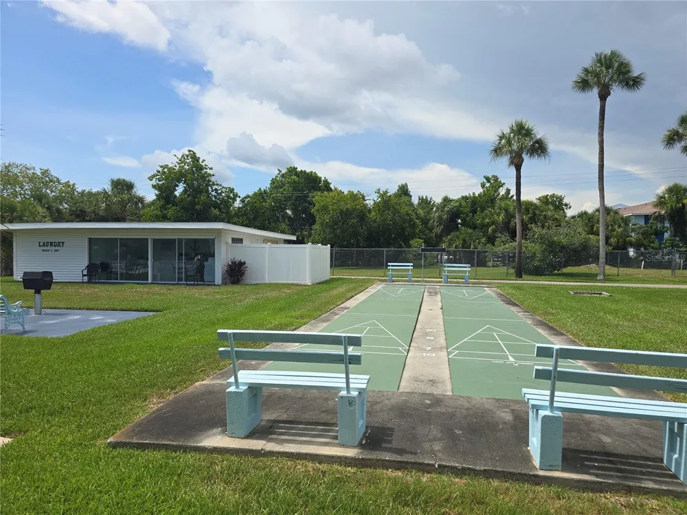 5064 LIVE OAK CIR #5064 Bradenton, FL 34207