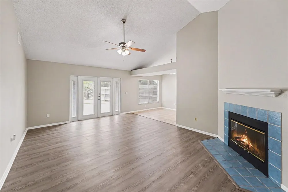 8739 OSAGE DRIVE Tampa, FL 33634