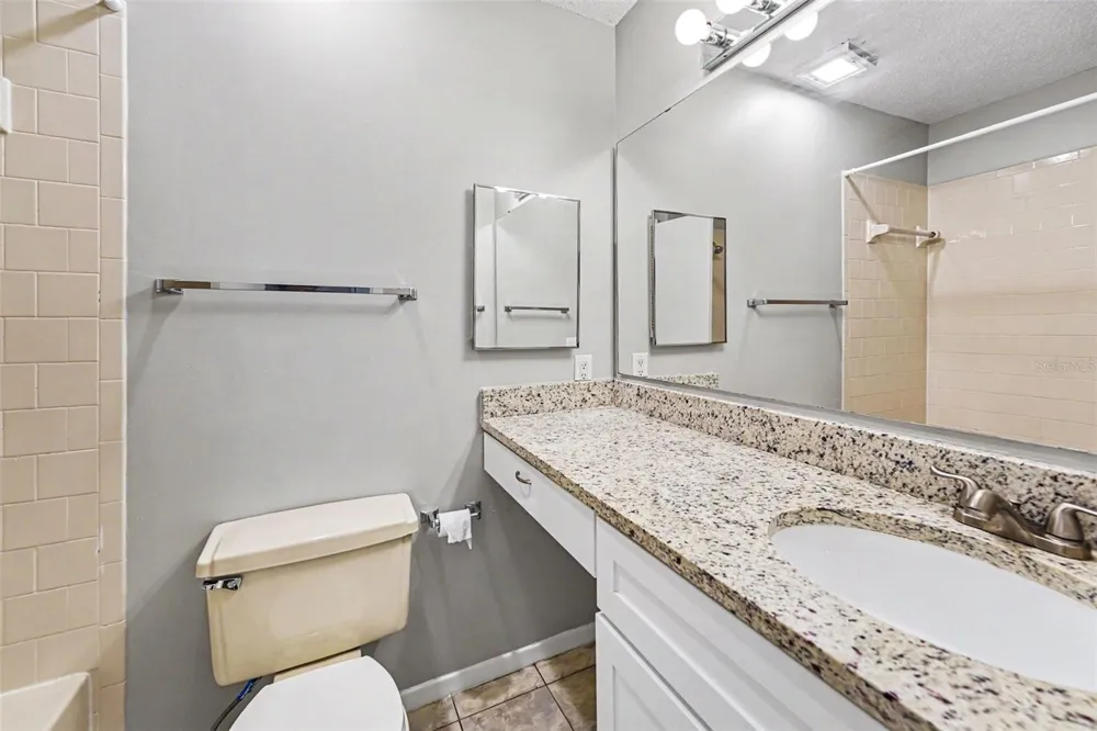 8739 OSAGE DRIVE Tampa, FL 33634