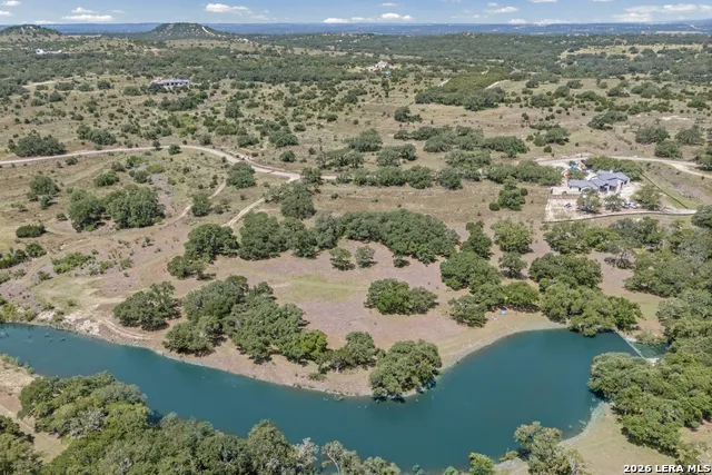 1364 WALNUT SPRINGS RD Johnson City, TX 78636