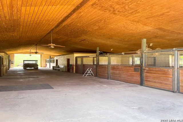 1364 WALNUT SPRINGS RD Johnson City, TX 78636