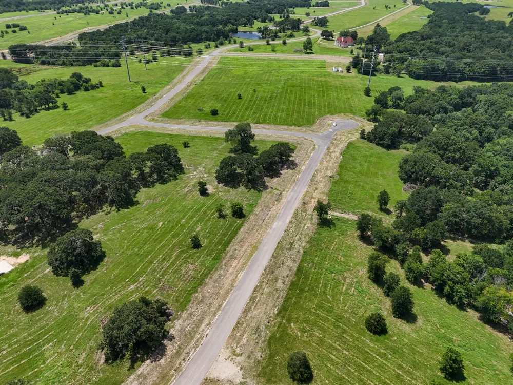 280 Shoreline Drive Dodd City, TX 75438