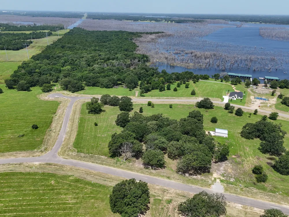 280 Shoreline Drive Dodd City, TX 75438