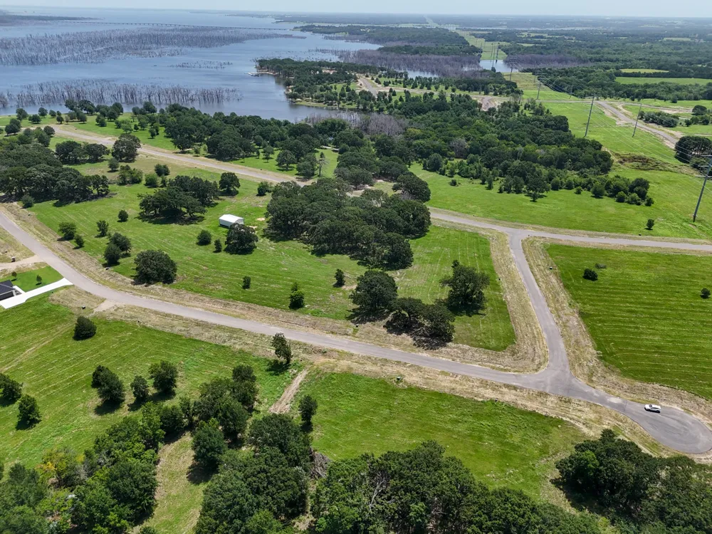 280 Shoreline Drive Dodd City, TX 75438