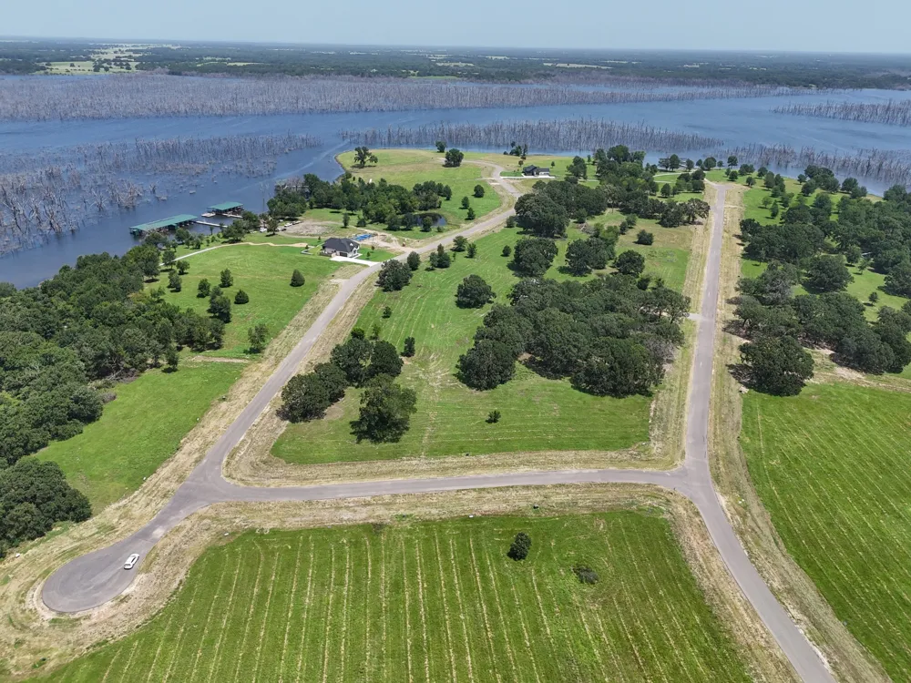280 Shoreline Drive Dodd City, TX 75438