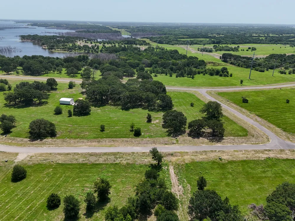 280 Shoreline Drive Dodd City, TX 75438