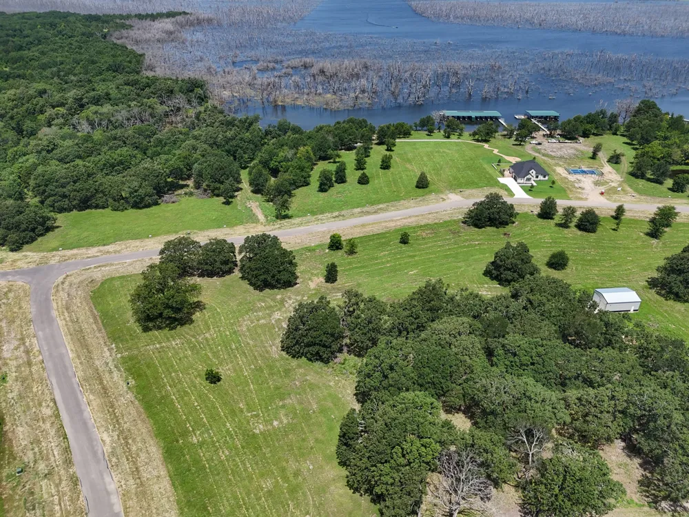 280 Shoreline Drive Dodd City, TX 75438