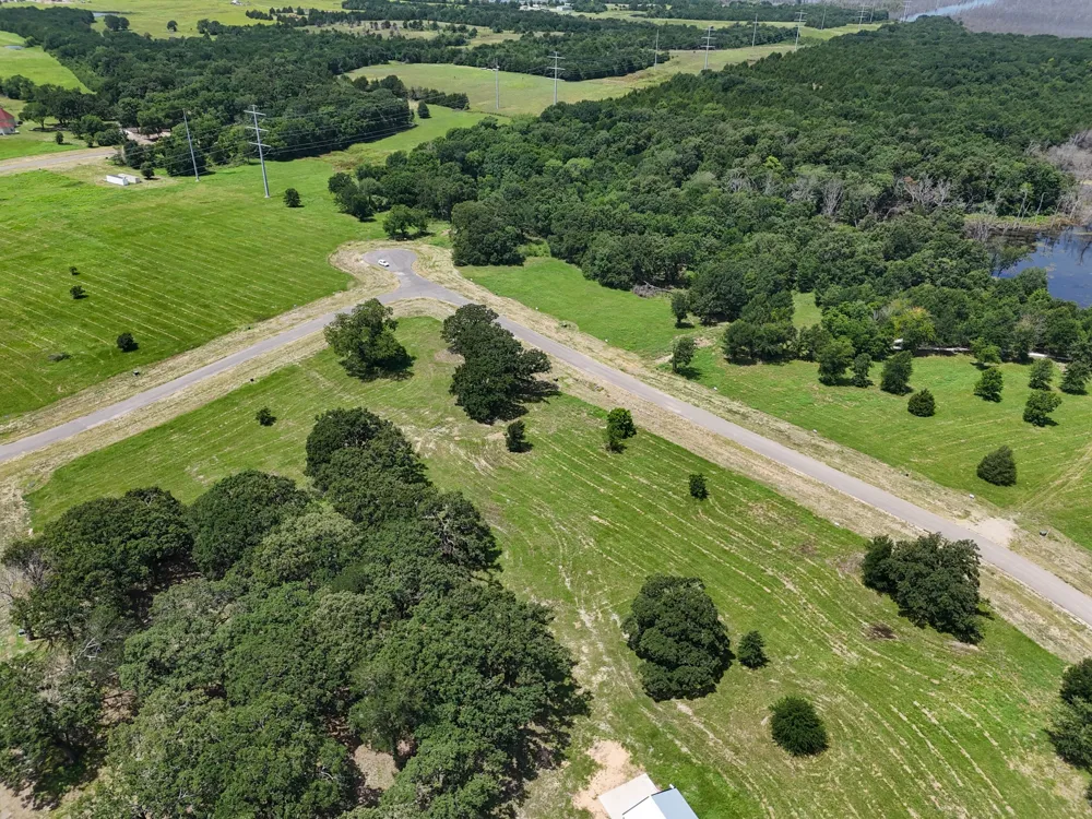 280 Shoreline Drive Dodd City, TX 75438