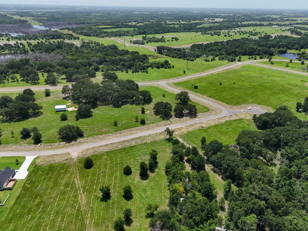 280 Shoreline Drive Dodd City, TX 75438