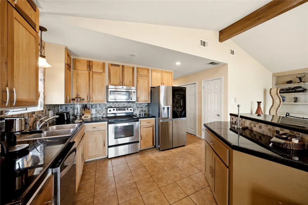 21282 Southwind Drive Chandler, TX 75758