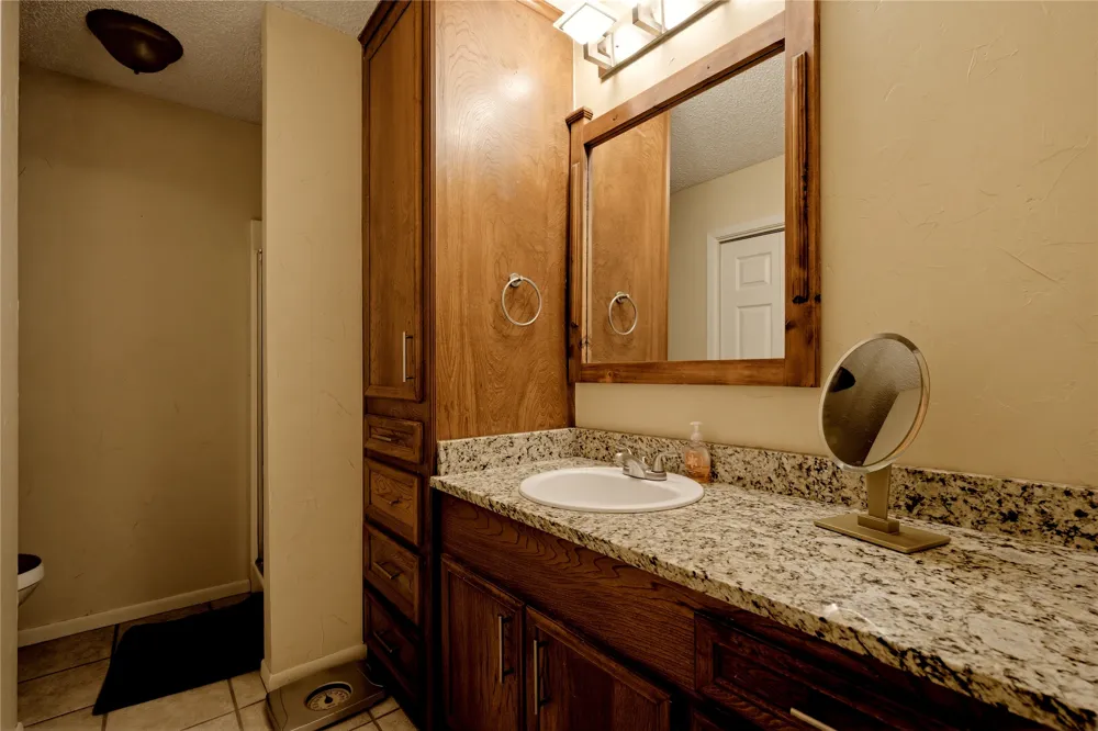 21282 Southwind Drive Chandler, TX 75758