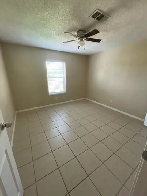 12225 11th Street Santa Fe, TX 77510