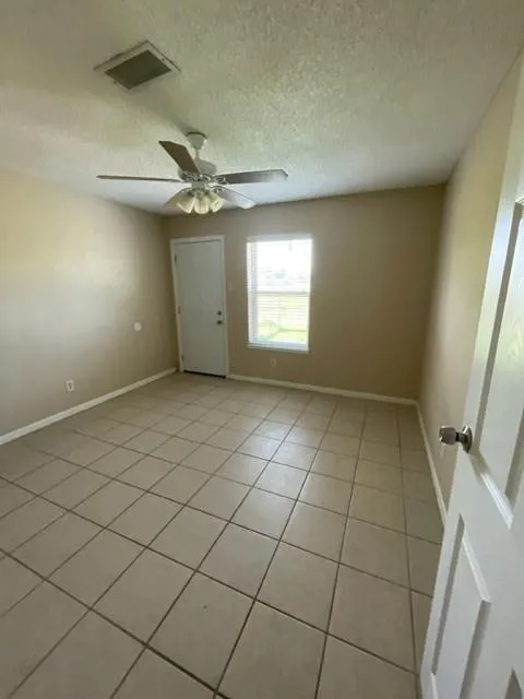 12225 11th Street Santa Fe, TX 77510
