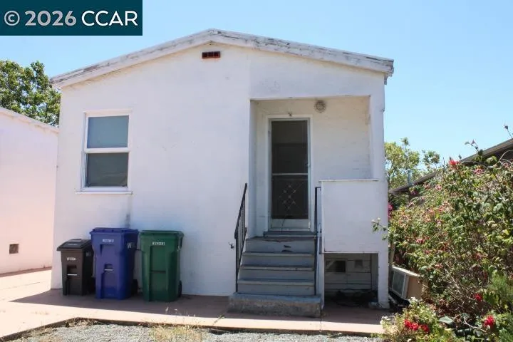 1209 Marin Ave. Albany, CA 94706