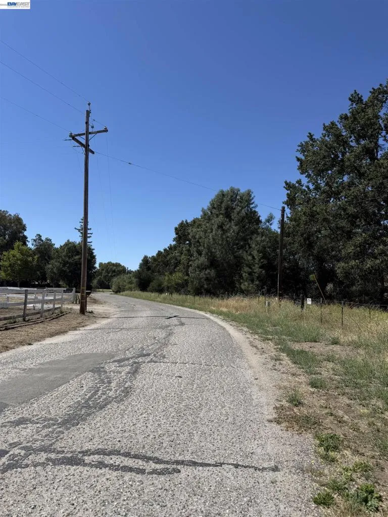 Chispa Rd Atascadero, CA 93422