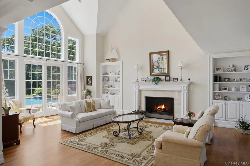 19 Cedarfield Lane Westhampton, NY 11977
