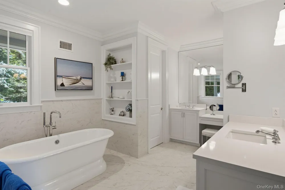 19 Cedarfield Lane Westhampton, NY 11977