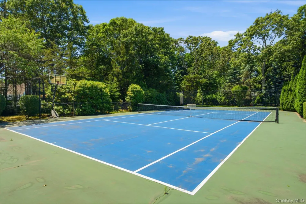 19 Cedarfield Lane Westhampton, NY 11977