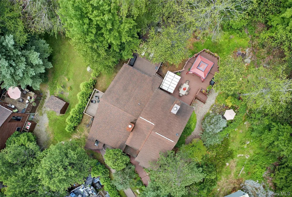 53 Meadowlark Lane Woodridge, NY 12789