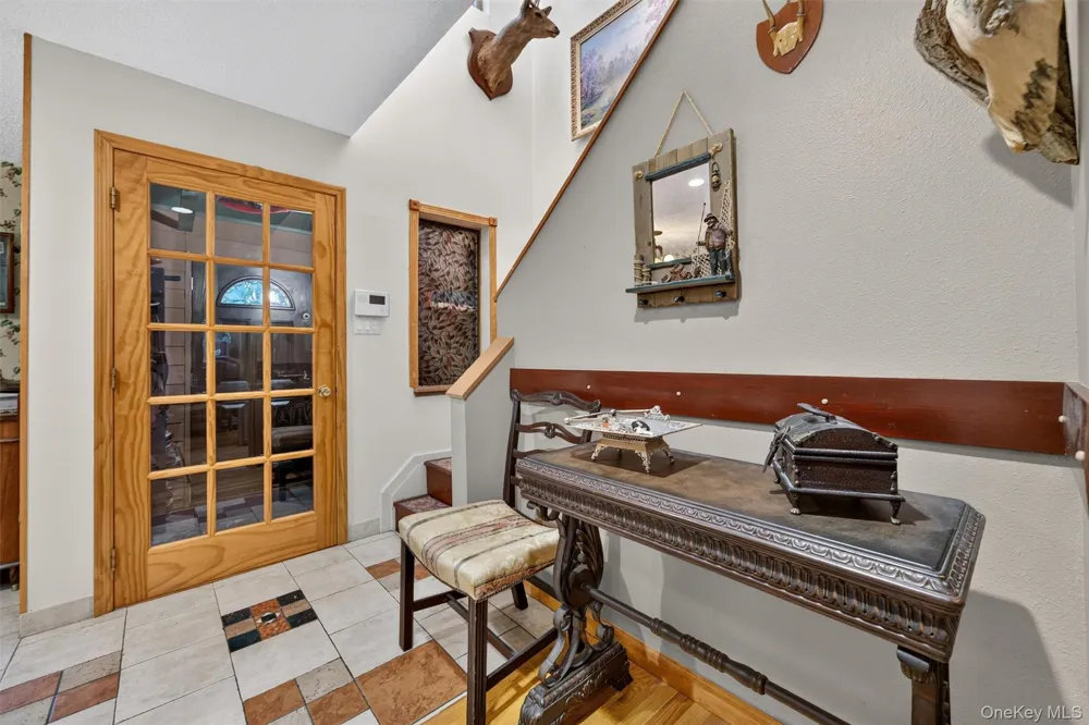 53 Meadowlark Lane Woodridge, NY 12789