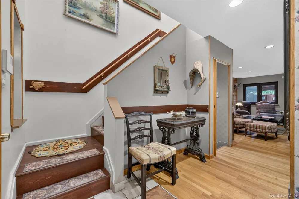 53 Meadowlark Lane Woodridge, NY 12789