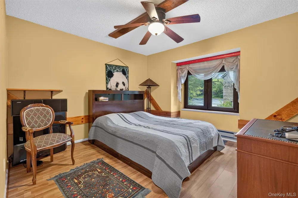 53 Meadowlark Lane Woodridge, NY 12789