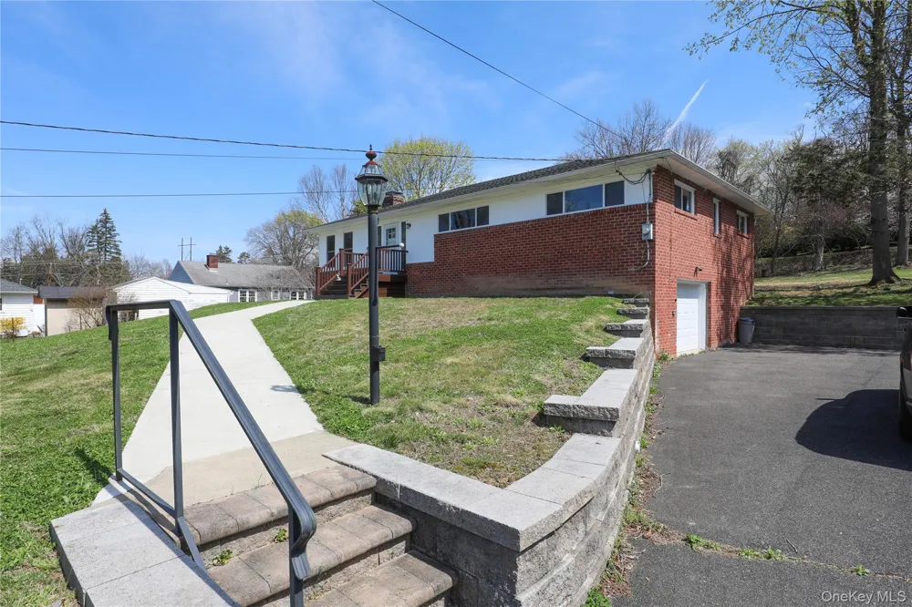 111 Zandhoek Road Hurley, NY 12443