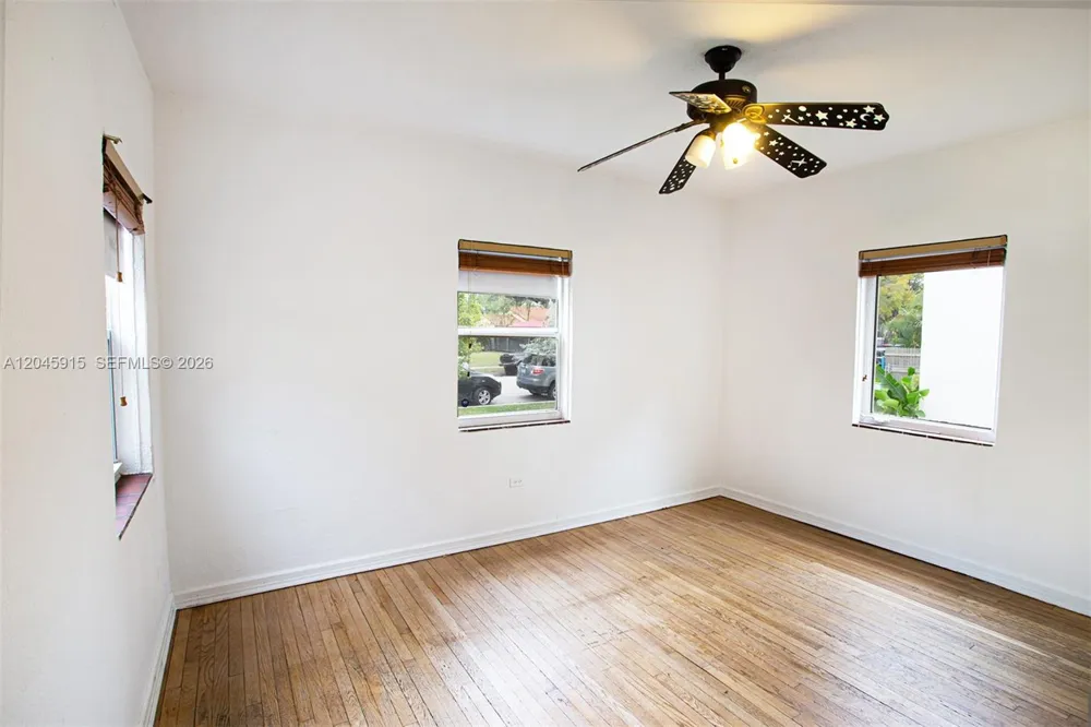 236 SW 28th Rd Miami, FL 33129
