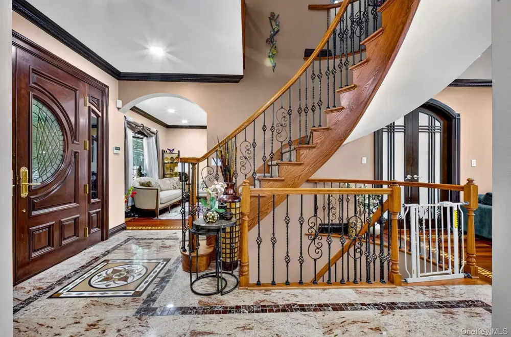 242-14 83rd Avenue Bellerose, NY 11426