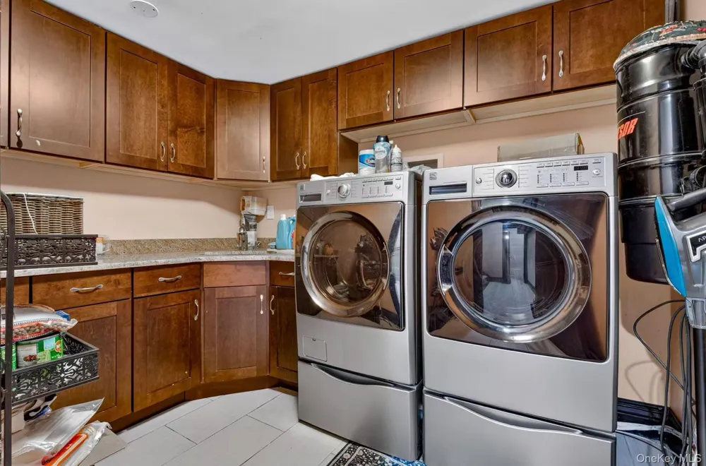 242-14 83rd Avenue Bellerose, NY 11426