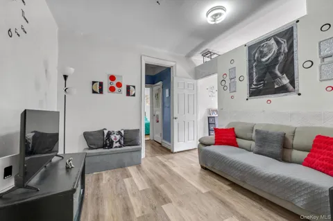 550 Fort Washington Avenue #4E