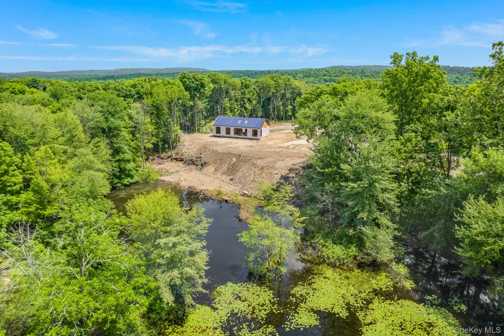 625 Traver Road Pleasant Valley, NY 12569
