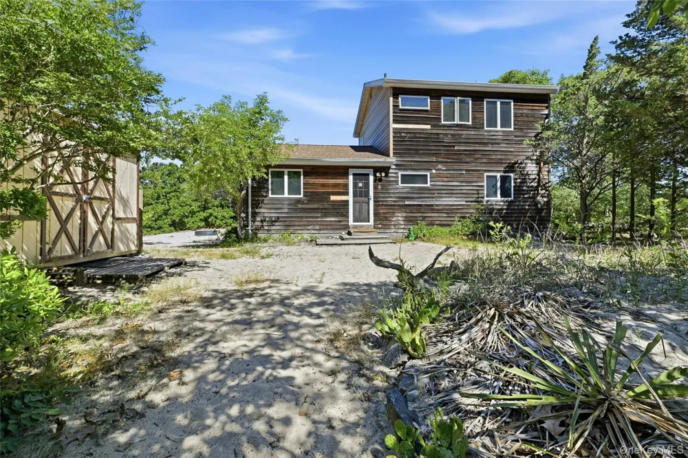 65 Lake Drive Southold, NY 11971
