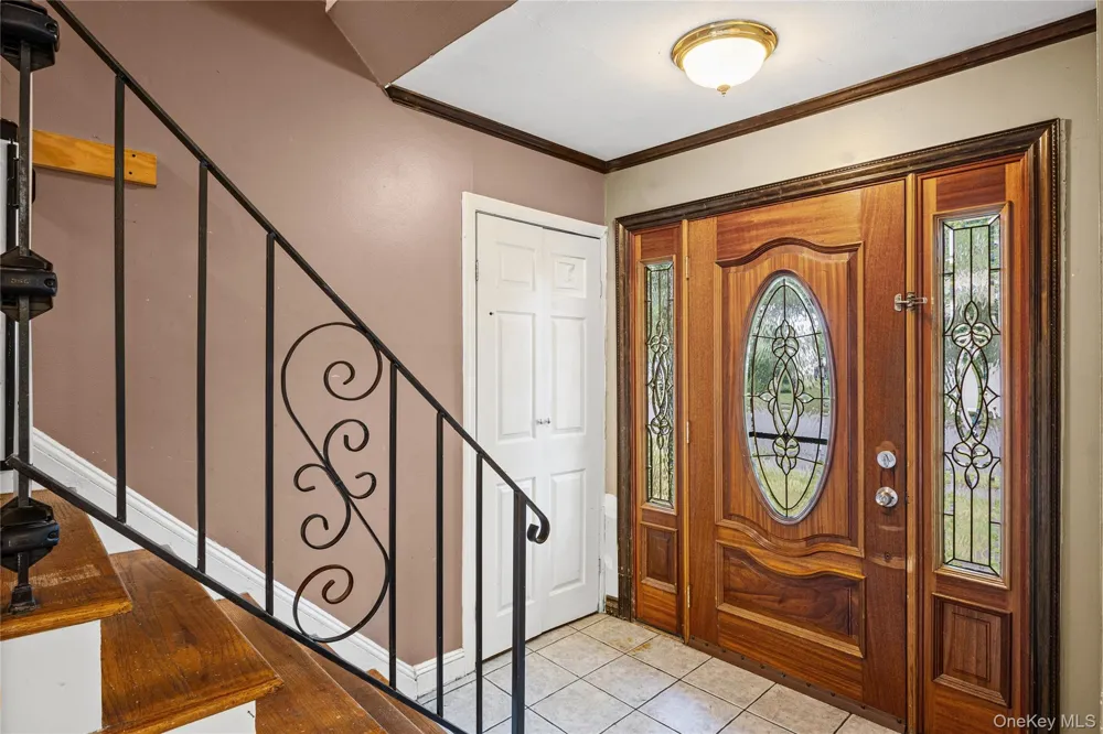 2 Bartel Drive Greenlawn, NY 11740