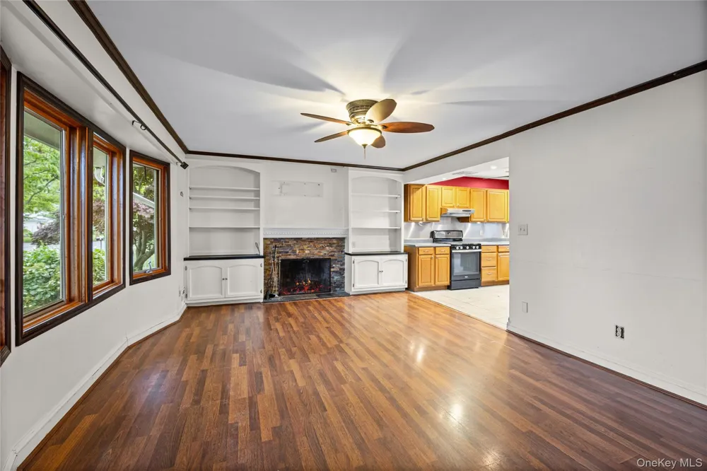 2 Bartel Drive Greenlawn, NY 11740