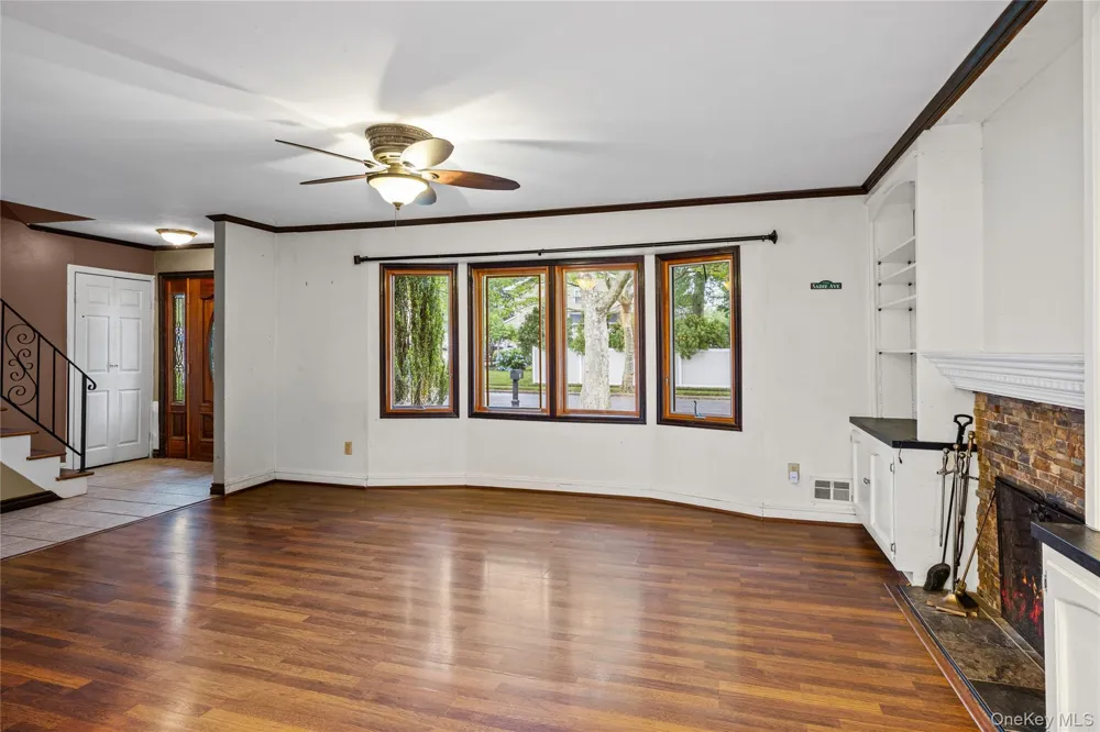 2 Bartel Drive Greenlawn, NY 11740