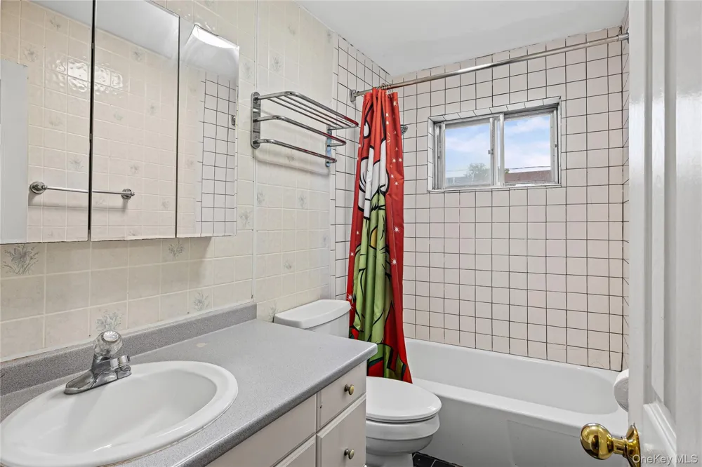 2 Bartel Drive Greenlawn, NY 11740
