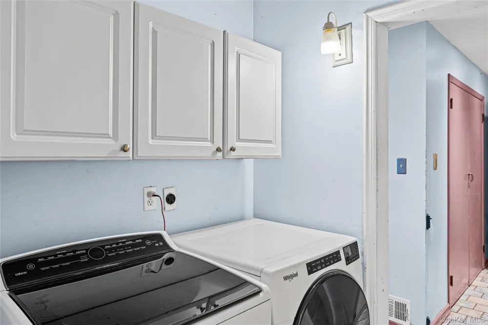 2 Bartel Drive Greenlawn, NY 11740