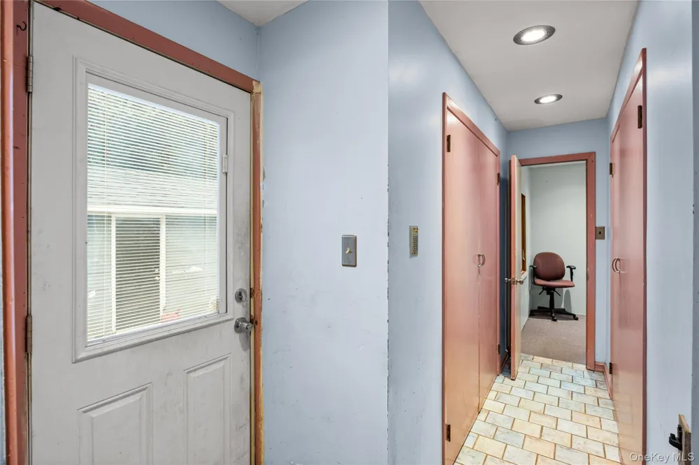 2 Bartel Drive Greenlawn, NY 11740