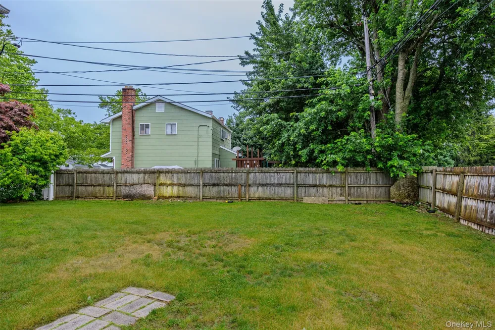 2 Bartel Drive Greenlawn, NY 11740