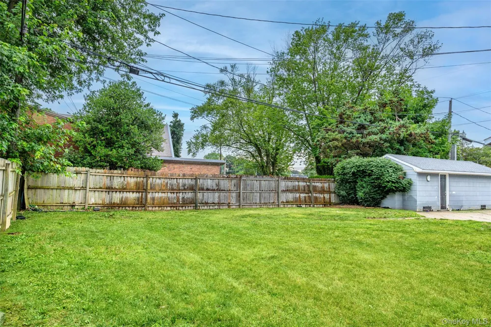 2 Bartel Drive Greenlawn, NY 11740
