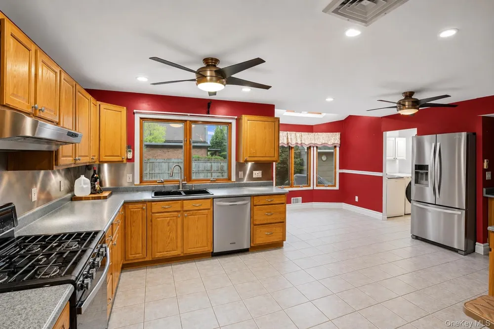 2 Bartel Drive Greenlawn, NY 11740