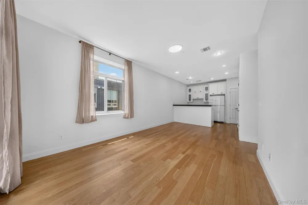 100 Engert Avenue #5C Brooklyn, NY 11222